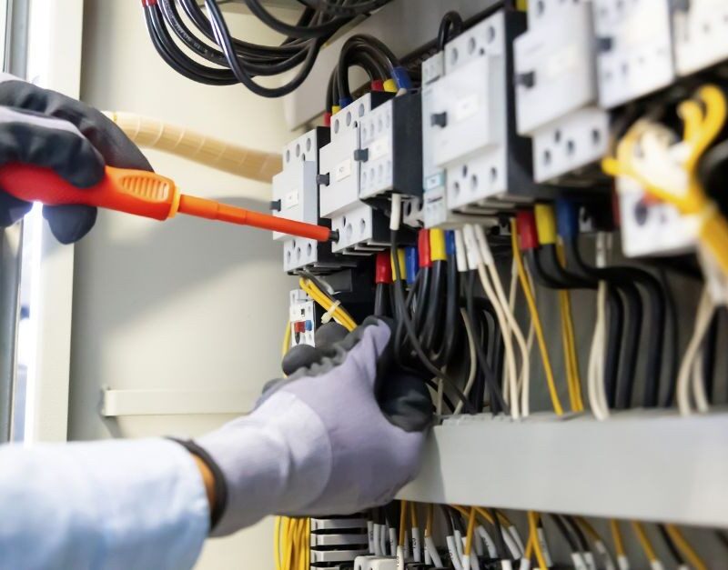 461/01 – IMPIANTI ELETTRICI