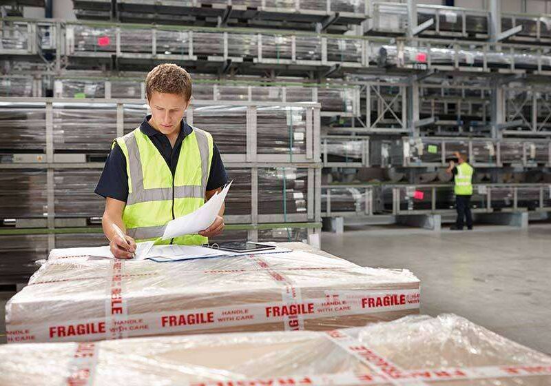 OPERATORE DEI SERVIZI DI LOGISTICA E SPEDIZIONI OPERATORE DEI SERVIZI DI LOGISTICA E SPEDIZIONI