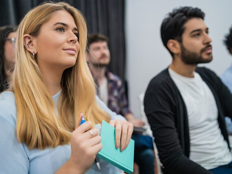 PERCORSI DI FORMAZIONE GARANZIA GIOVANI IN CAMPANIA