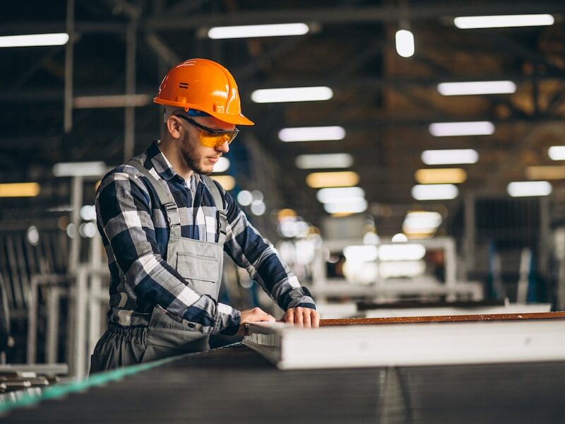 AGGIORNAMENTO – FORMAZIONE LAVORATORI RISCHIO MEDIO AGGIORNAMENTO – FORMAZIONE LAVORATORI RISCHIO MEDIO