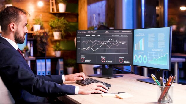 BIG DATA ANALYTICS CON PYTHON E SPARK BIG DATA ANALYTICS CON PYTHON E SPARK