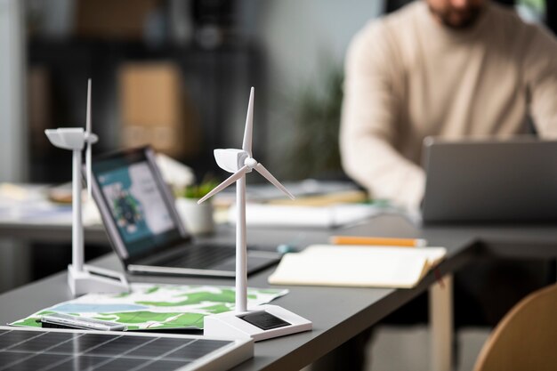 ESEMPI DI REALTA’ INDUSTRIALI GREEN ESEMPI DI REALTA’ INDUSTRIALI GREEN