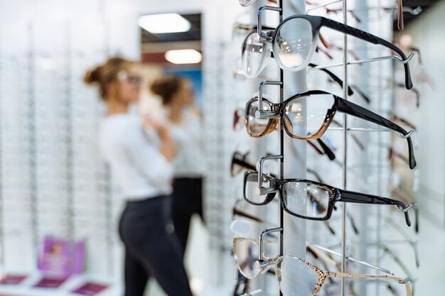 VISUAL MARKETING PER GLI OTTICI VISUAL MARKETING PER GLI OTTICI