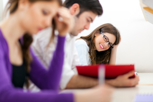 LA SCIENZA DEL CERVELLO: MEMORIA E APPRENDIMENTO LA SCIENZA DEL CERVELLO: MEMORIA E APPRENDIMENTO